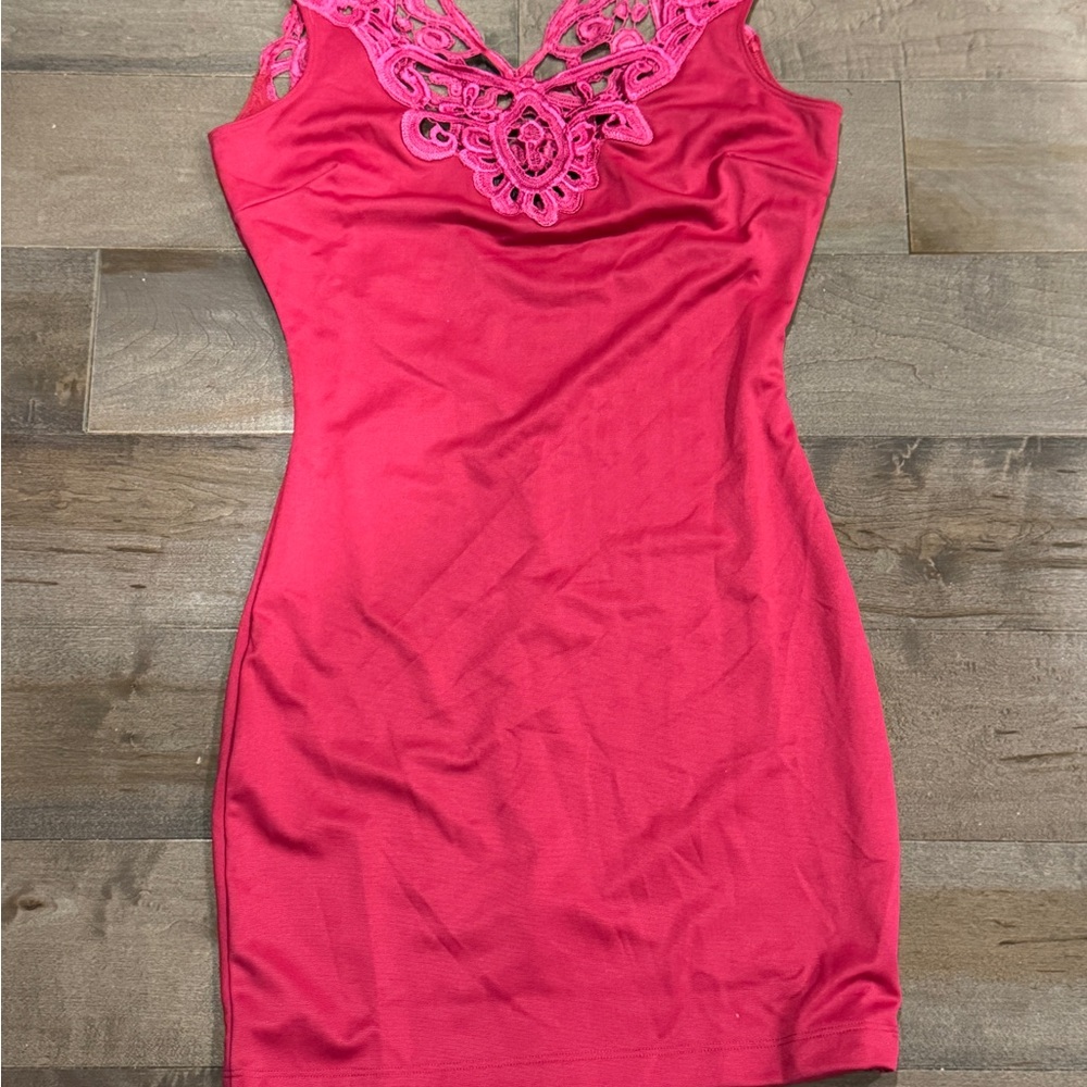New Dress the Population Fuchsia Lace Mini Dress
